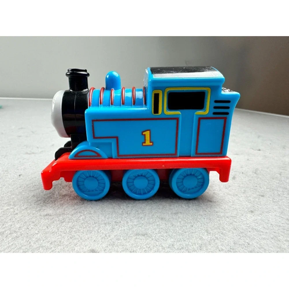 Thomas & Friends Pullback 2009 Thomas the Tank Engine Train Mattel Does Not Work